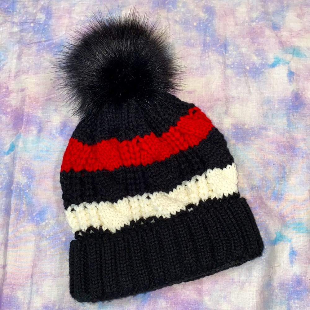 F21 • Knitted Pom Pom Stripe Colorblock Beanie